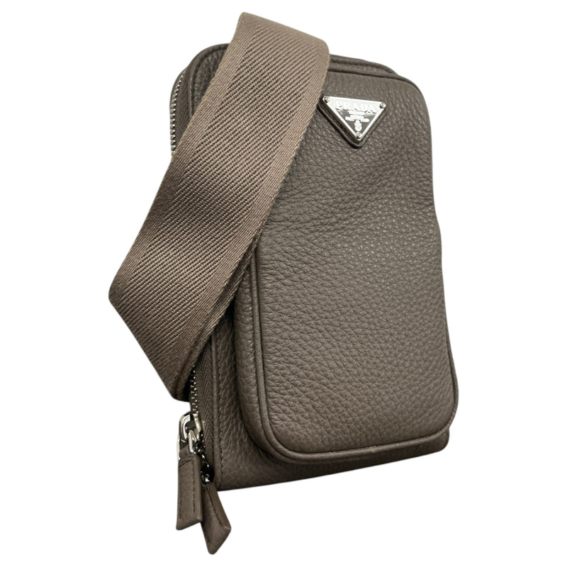 Women's Plaque Logo Vitello Daino Sling Crossbody Bag Grey