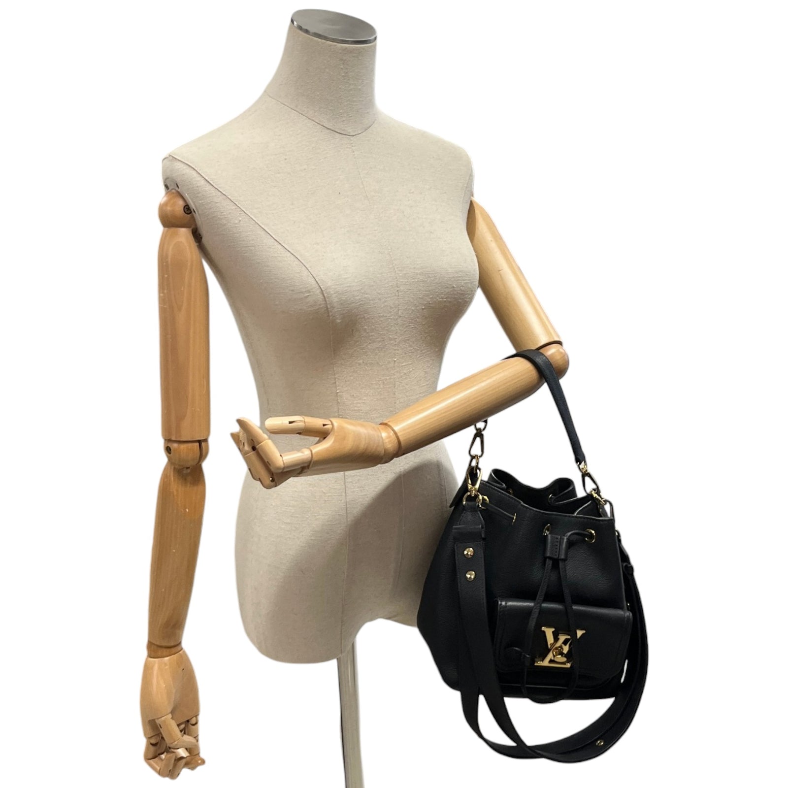 Women's Lockme Bucket Bag Black - Photo 2