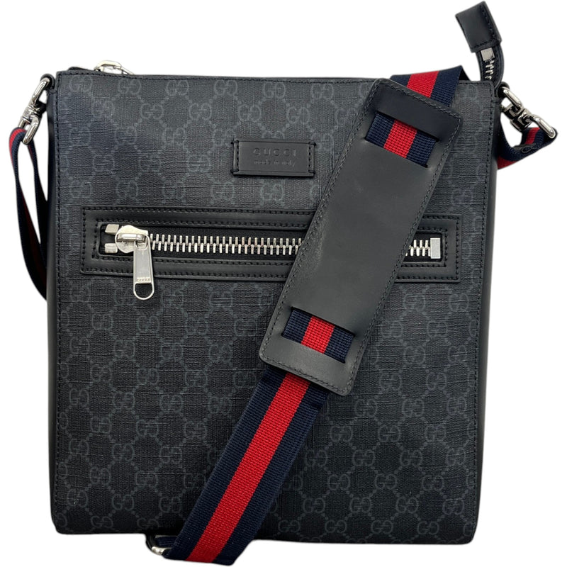 Men's Gg Supreme Messenger Bag Black