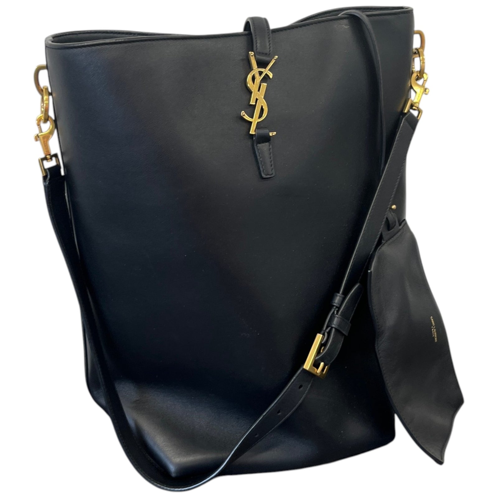 Women's Le 37 Bucket Bag Black - Photo 4