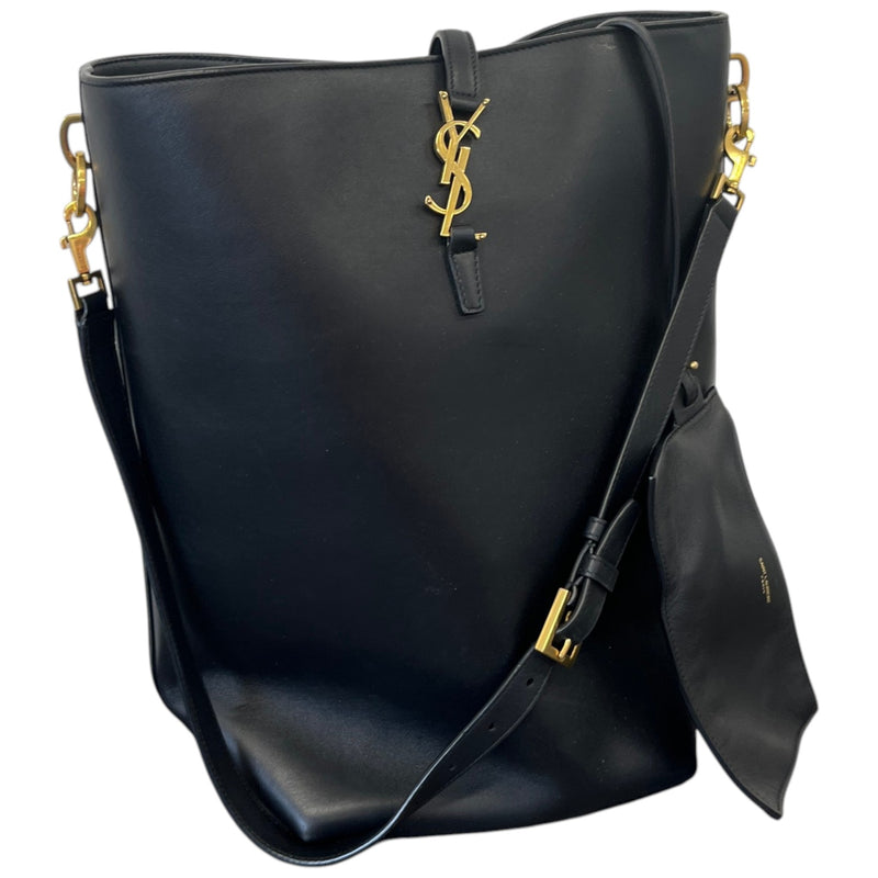 Women's Le 37 Bucket Bag Black