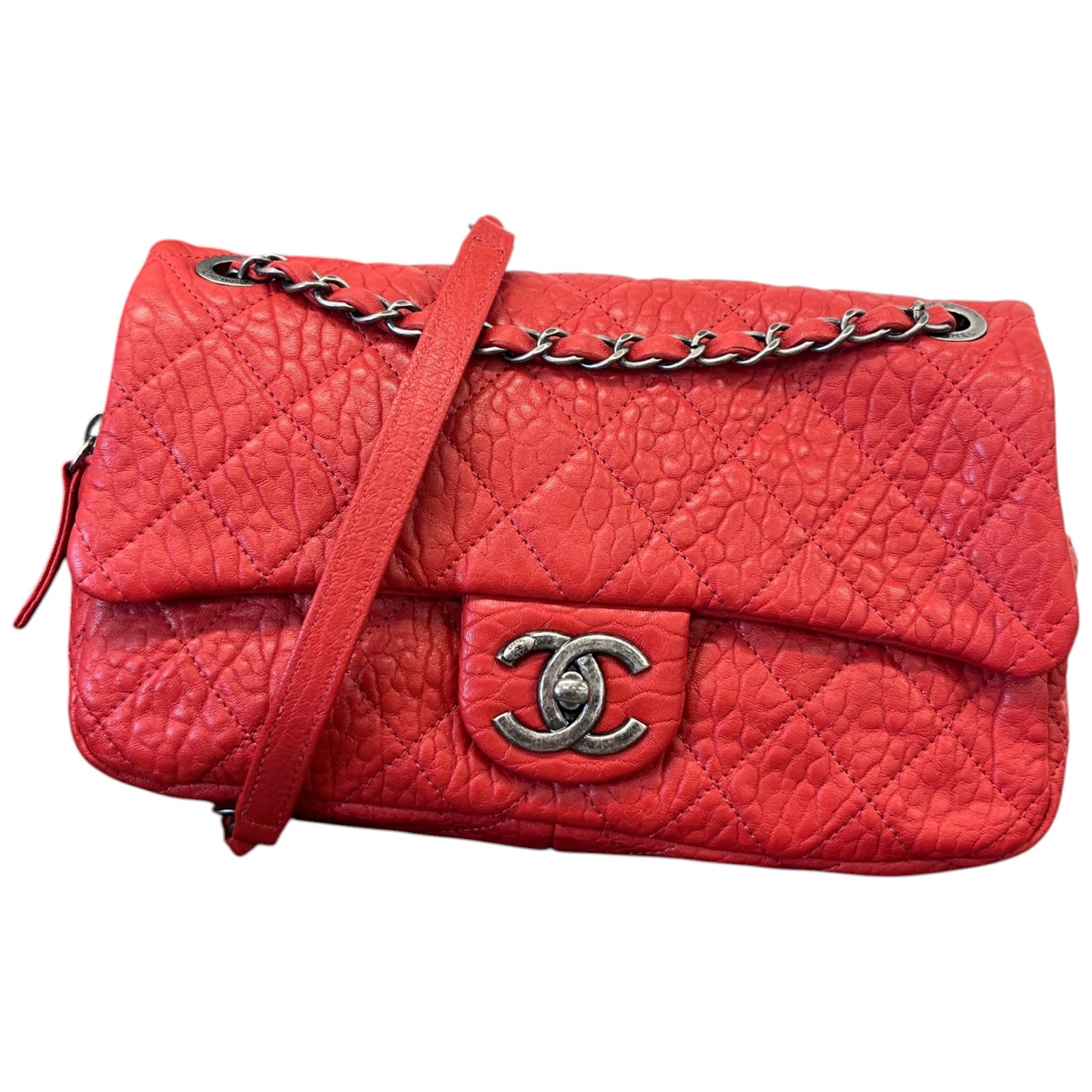 Women's Quilted Easy Flap Bag Red - Photo 1