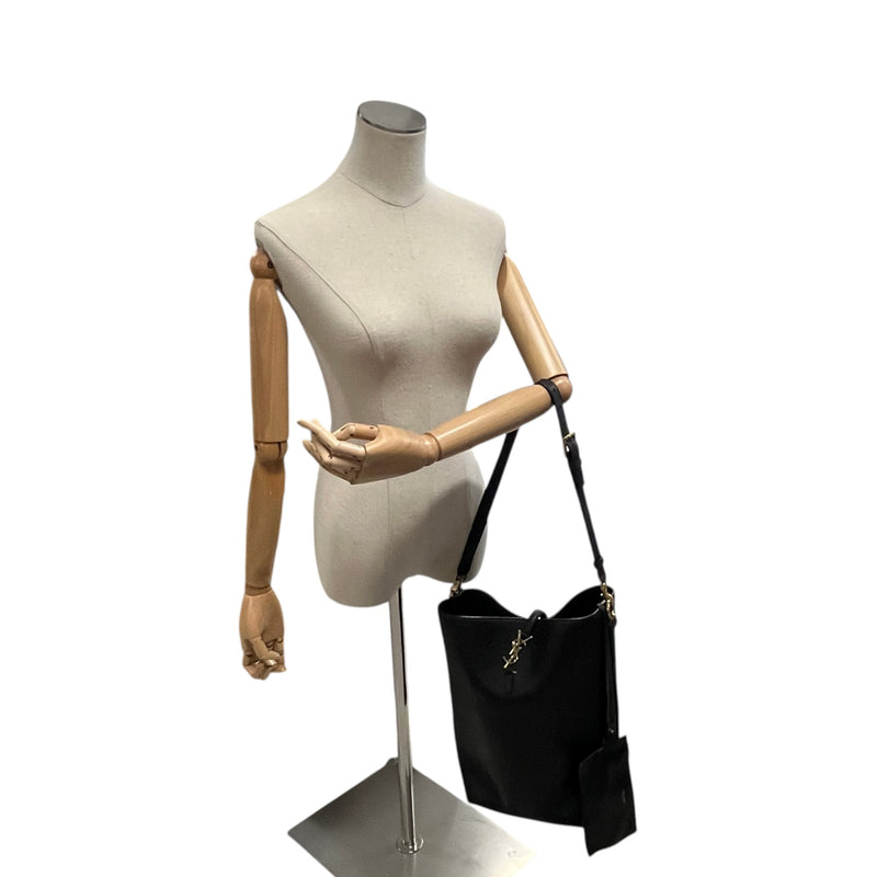Women's Le 37 Bucket Bag Black