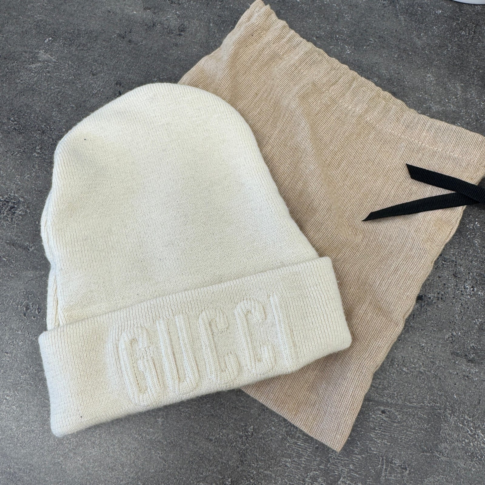 Men's Logo Embossed Beanie Hat Cream - Photo 9