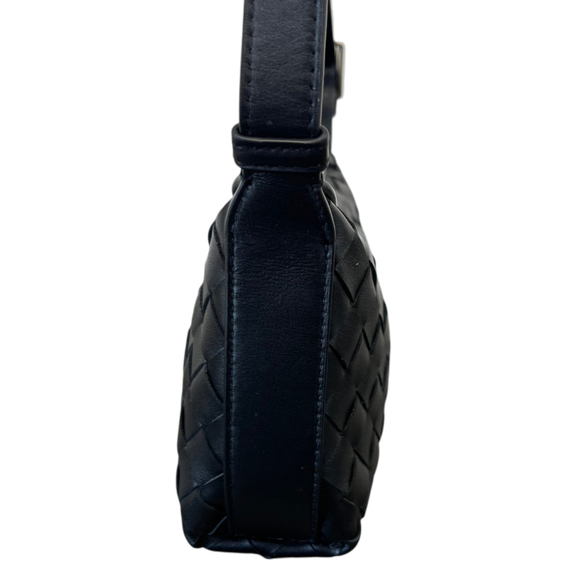 Women's Intrecciato Traveler Phone Pouch Bag Black