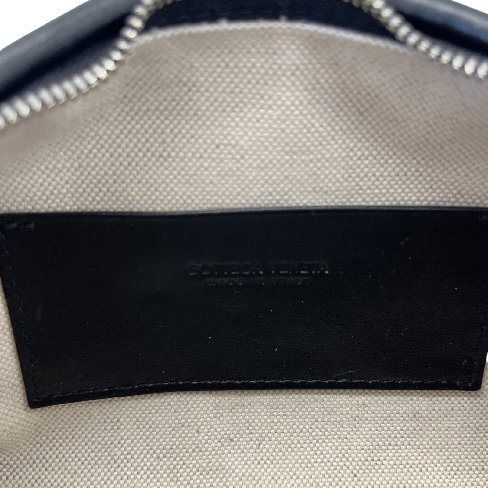 Women's Intrecciato Traveler Phone Pouch Bag Black - Photo 11