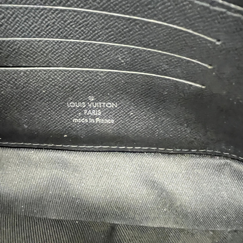 Men's Pochette Volga Pouch Black