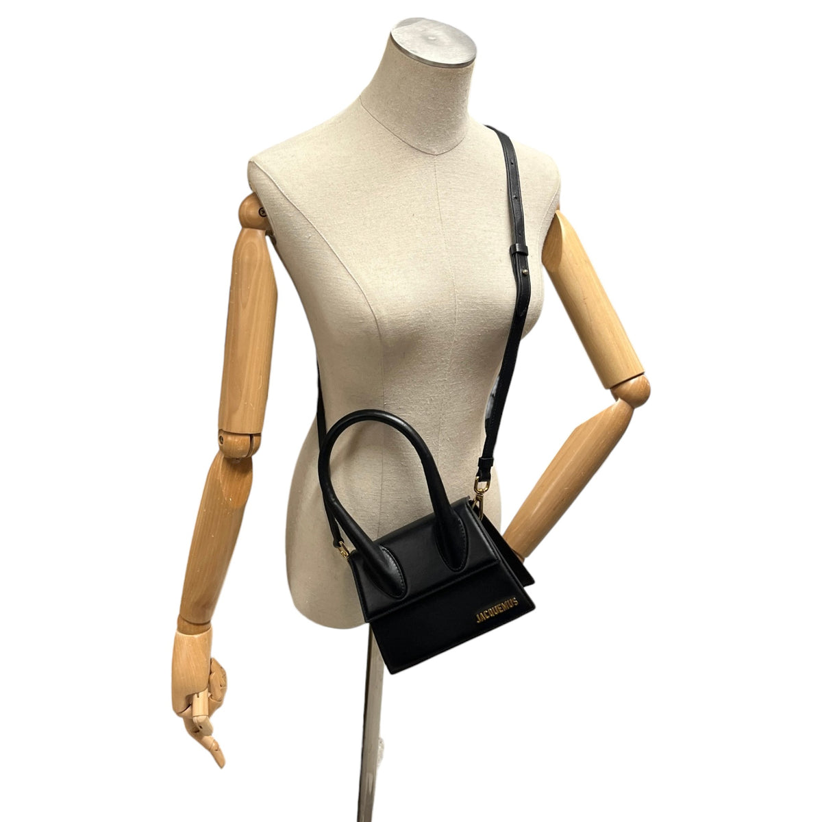 Women's Le Chiquito Medium Handbag Black - Photo 2