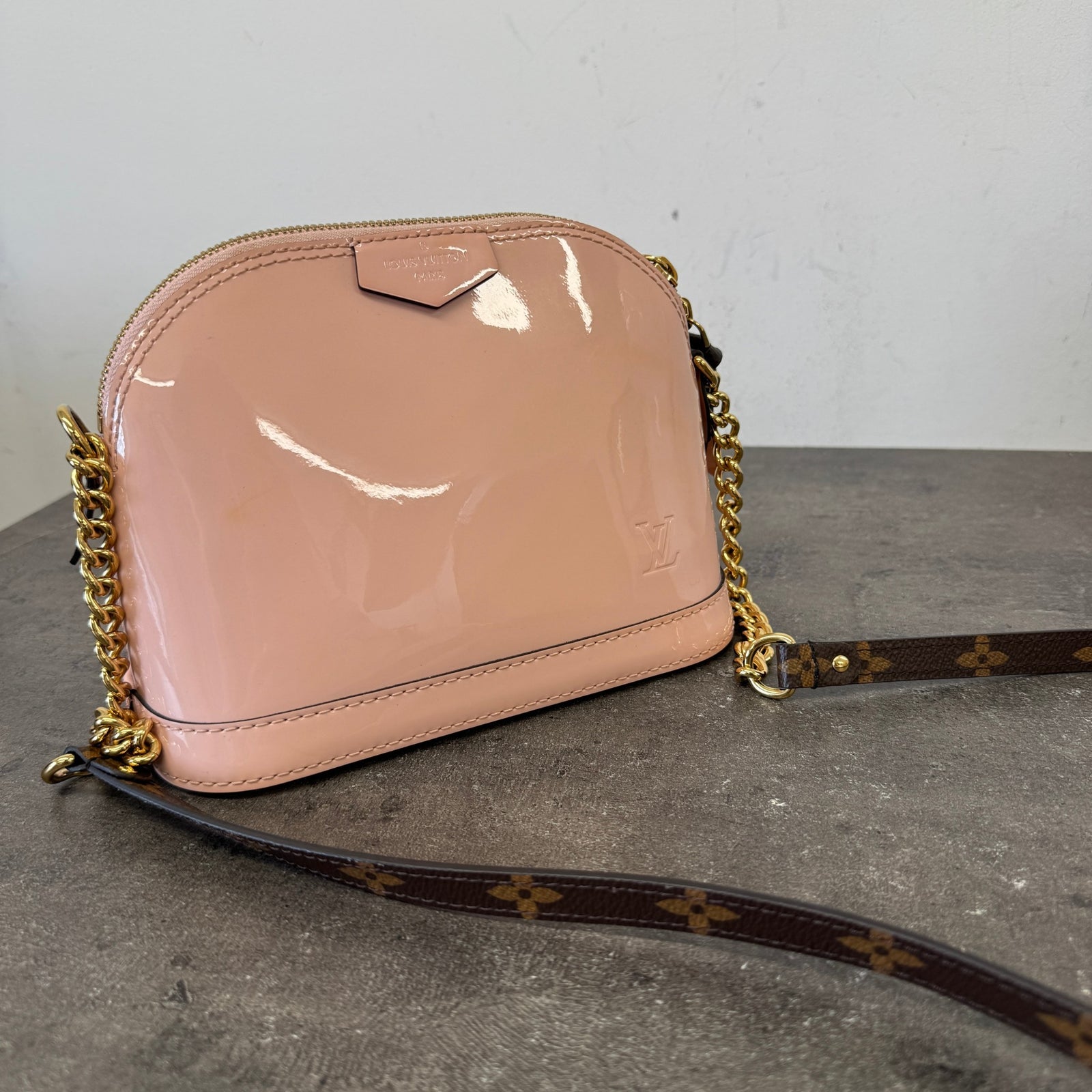 Women's Vernis Alma Mini Chain Bag Pink - Photo 9