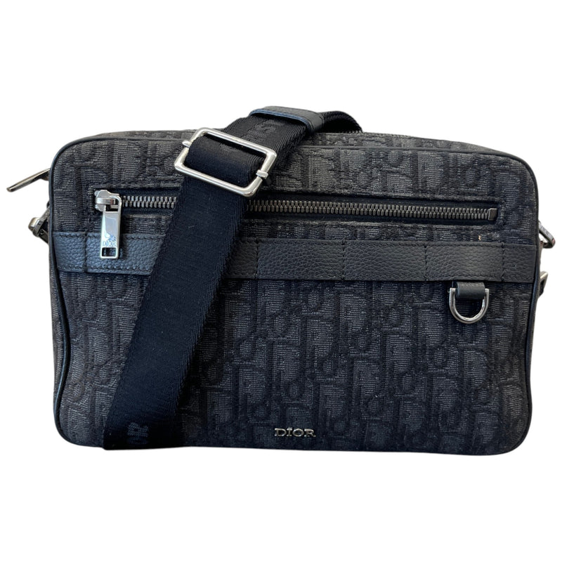Men's Oblique Safari Messenger Bag Black