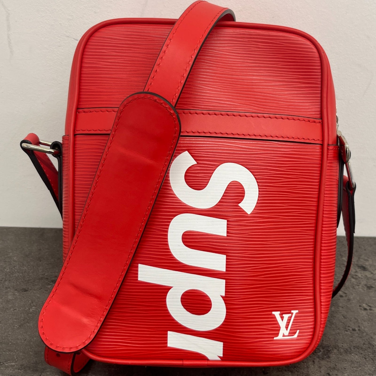 Men's X Supreme Danube Pm Epi Bag Red - Photo 12
