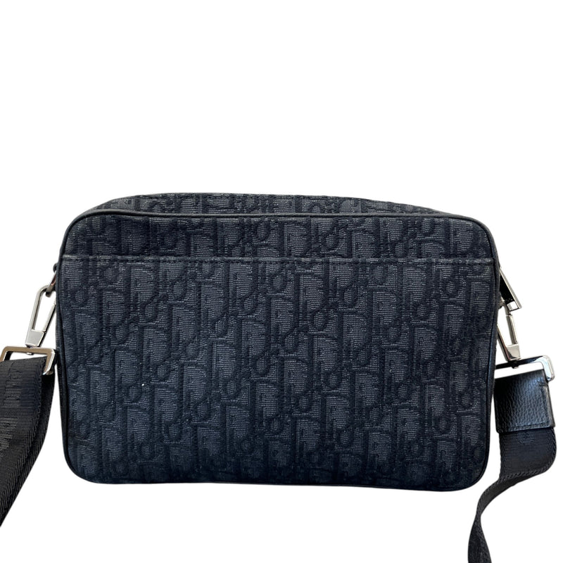 Men's Oblique Safari Messenger Bag Black
