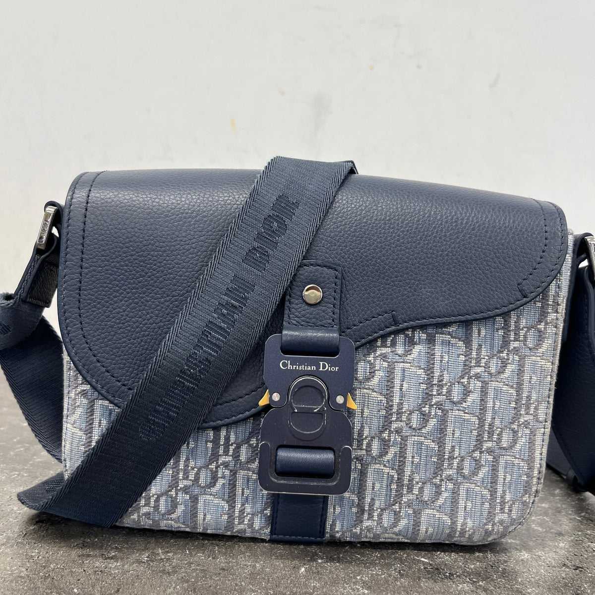 Men's Saddle With Flap Messenger Bag Blue - Photo 13