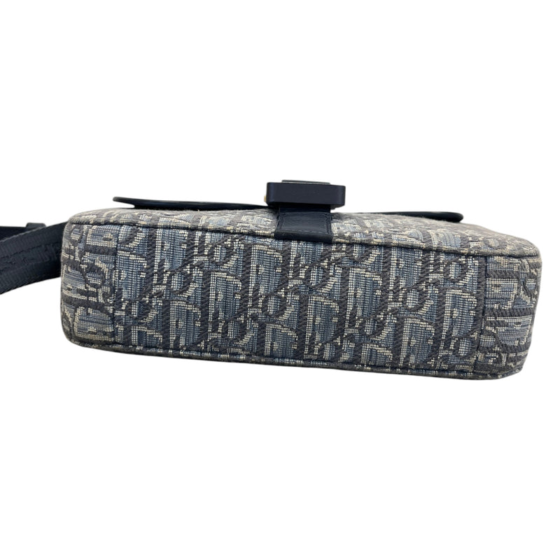 Men's Saddle With Flap Messenger Bag Blue