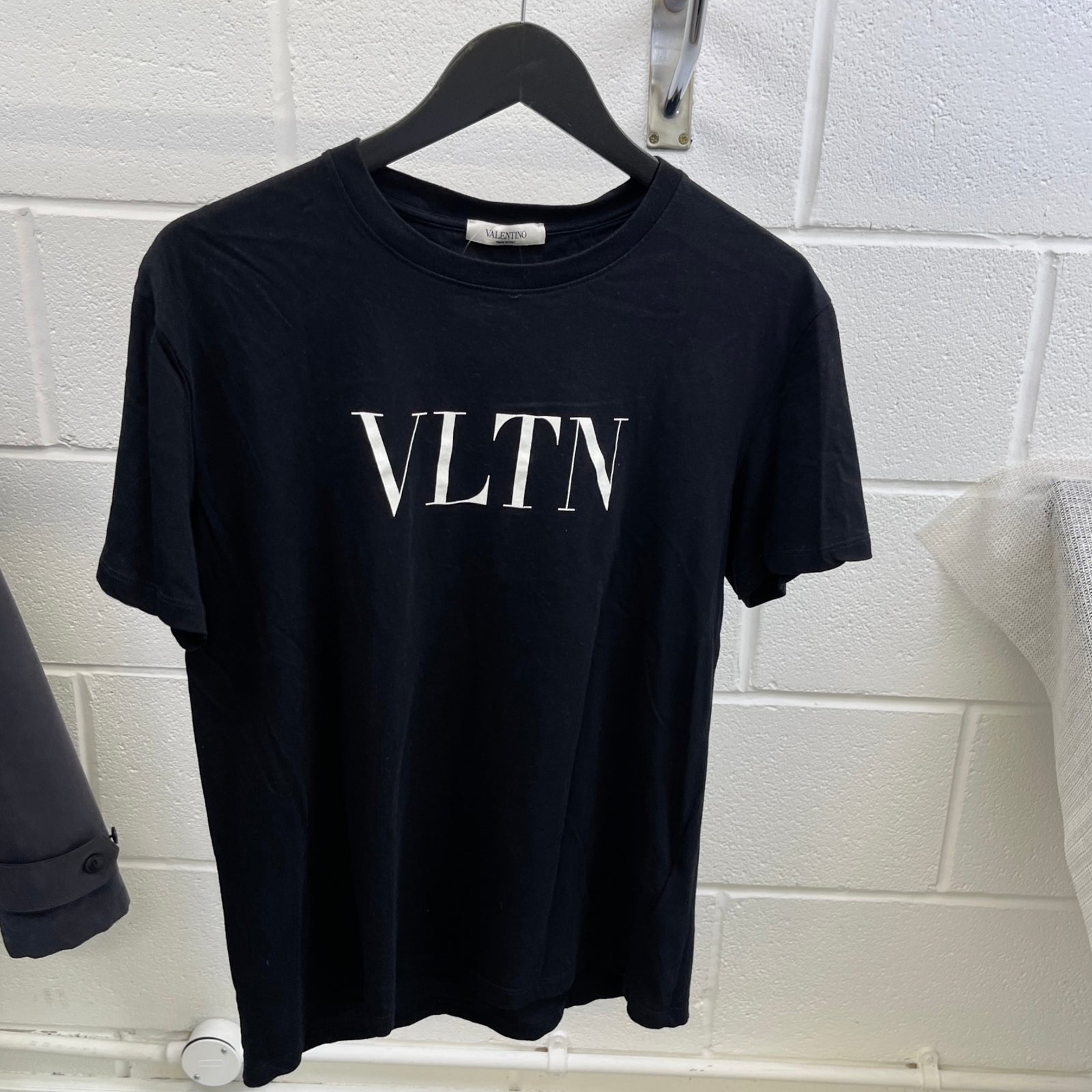 Men's Vltn Logo T-Shirt Black Size M - Photo 8
