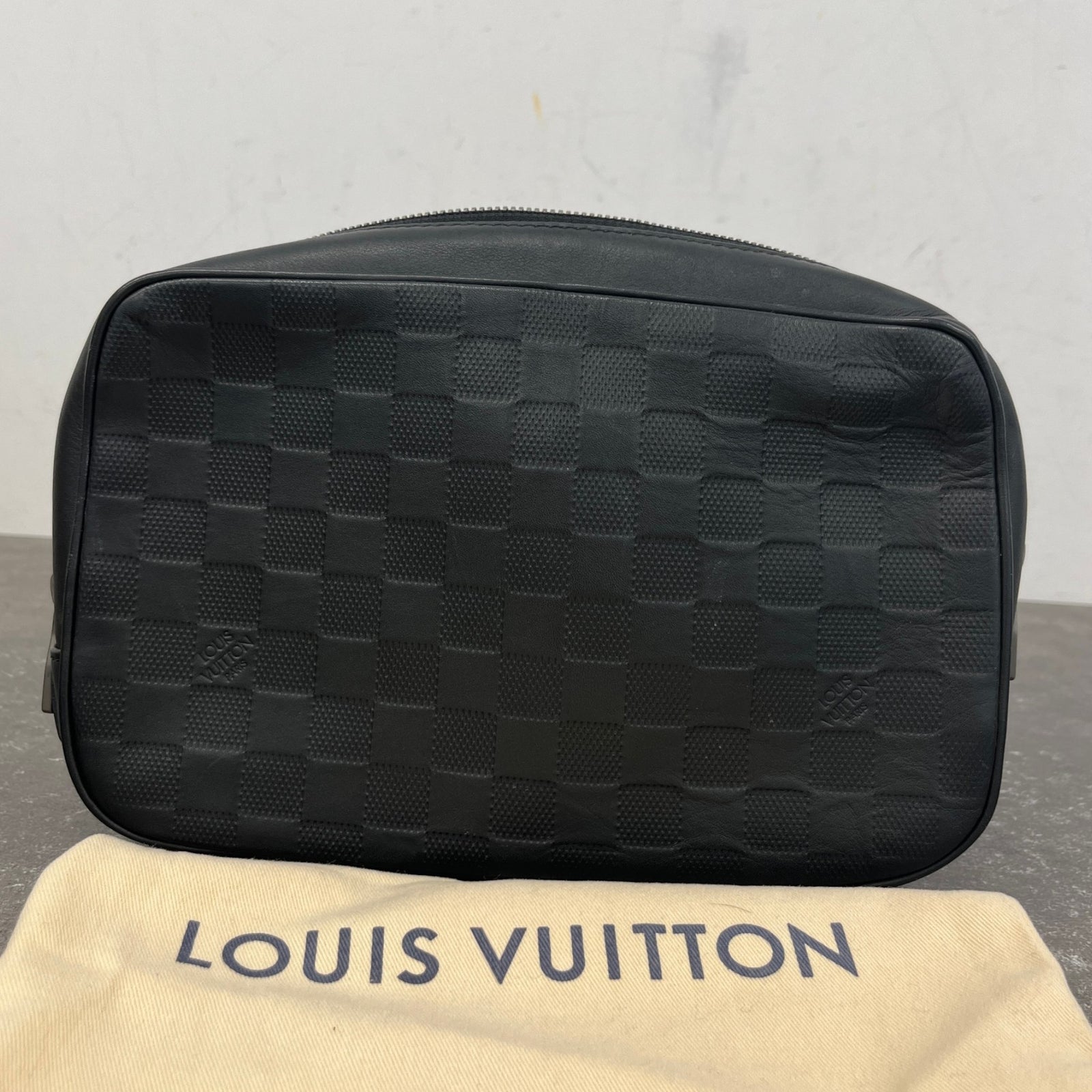 Men's Damier Infini Onyx Toiletry Bag Black - Photo 13