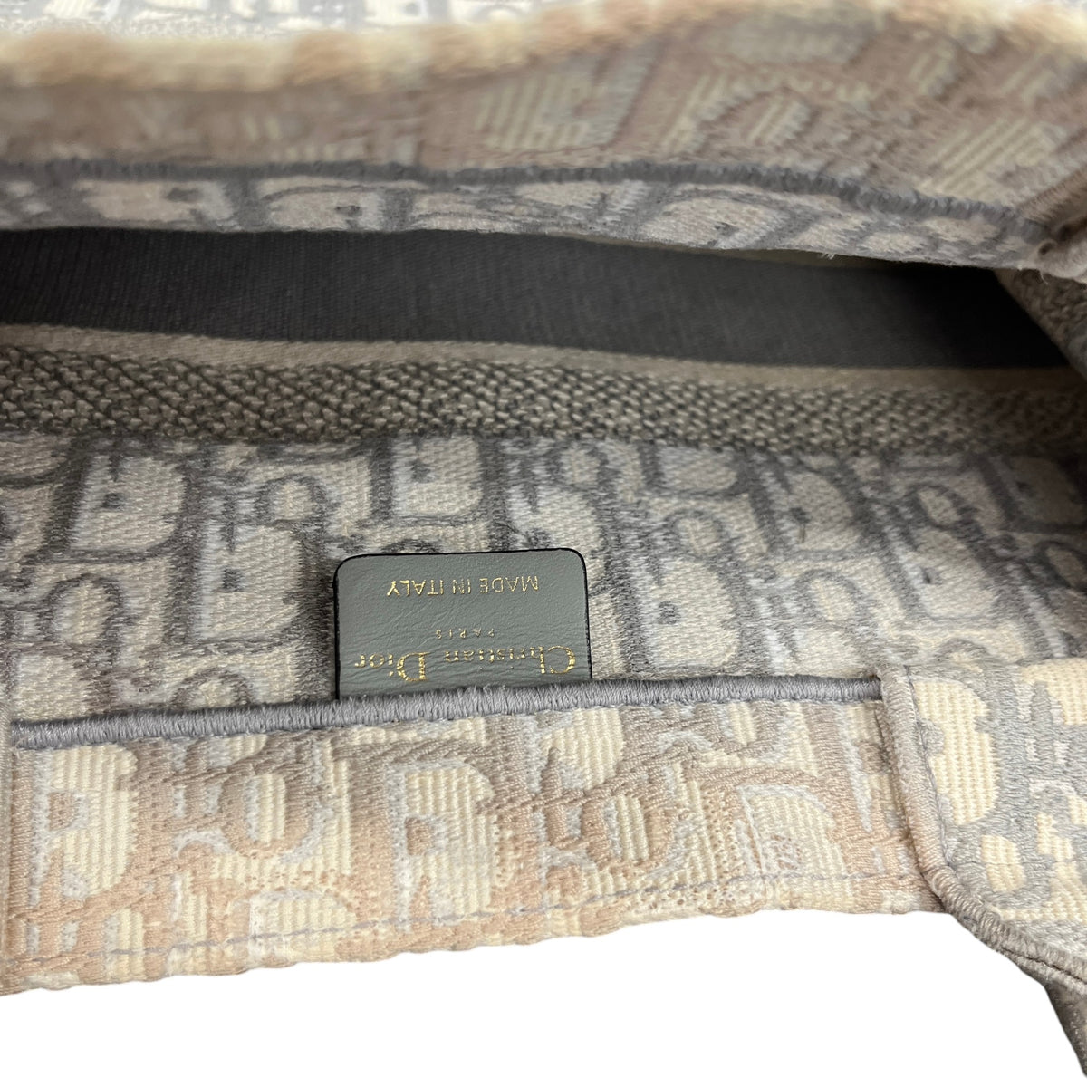 Women's Book Tote Handbag Grey - Photo 12