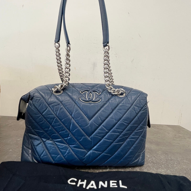 Women's Large Chevron Soft Bowling Bag Blue