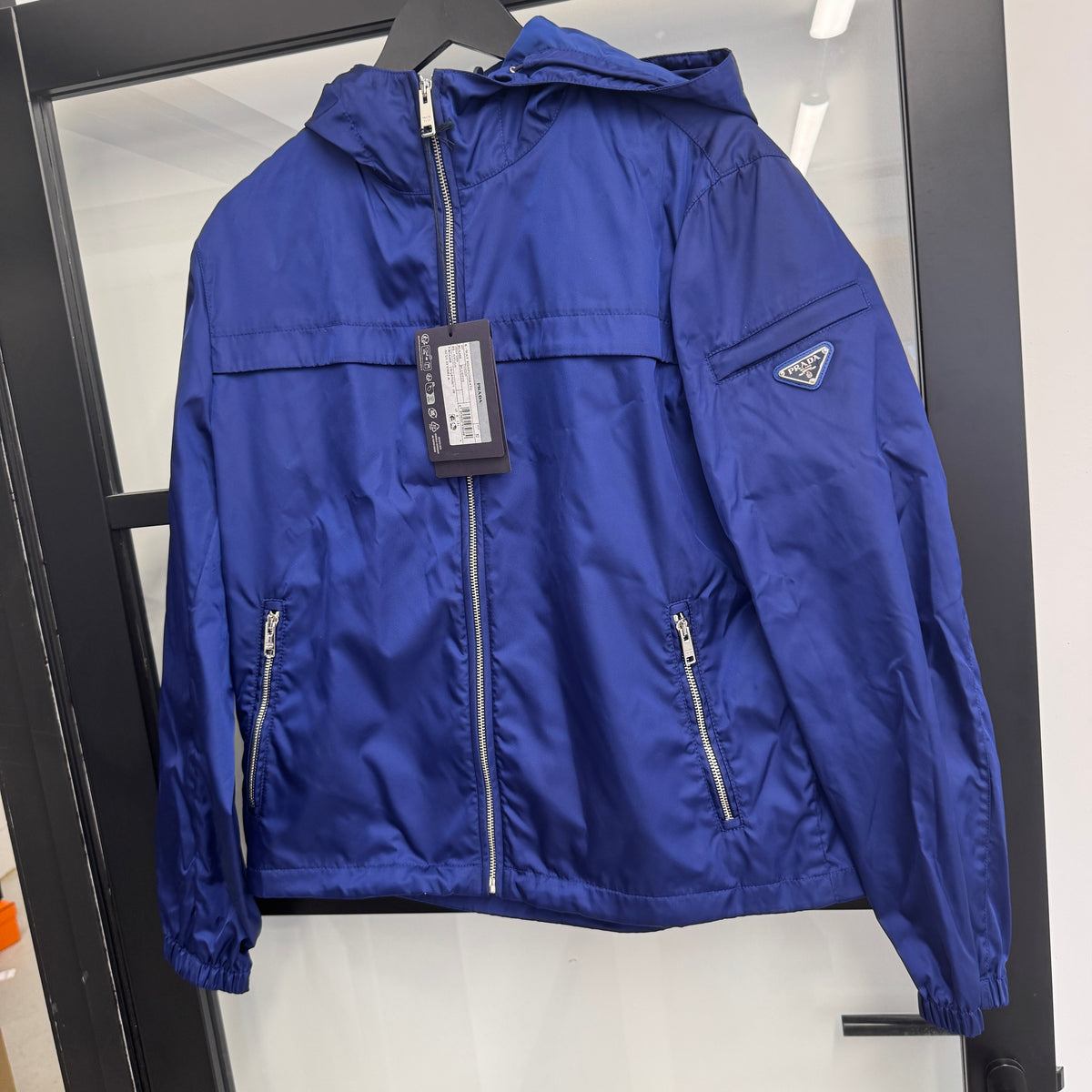 Men's RE-Nylon Plaque Logo Windbreaker Blue Size XL - Photo 7