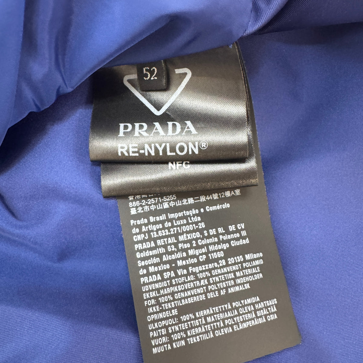 Men's RE-Nylon Plaque Logo Windbreaker Blue Size XL - Photo 5