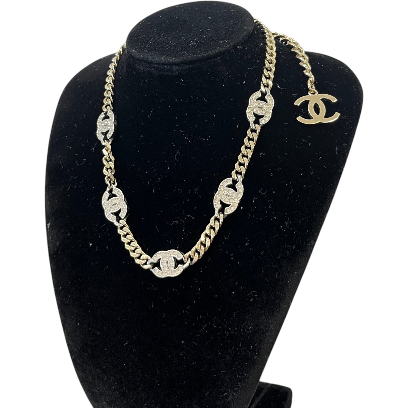 Women's Crystal Cc Choker Necklace Silver - Photo 3