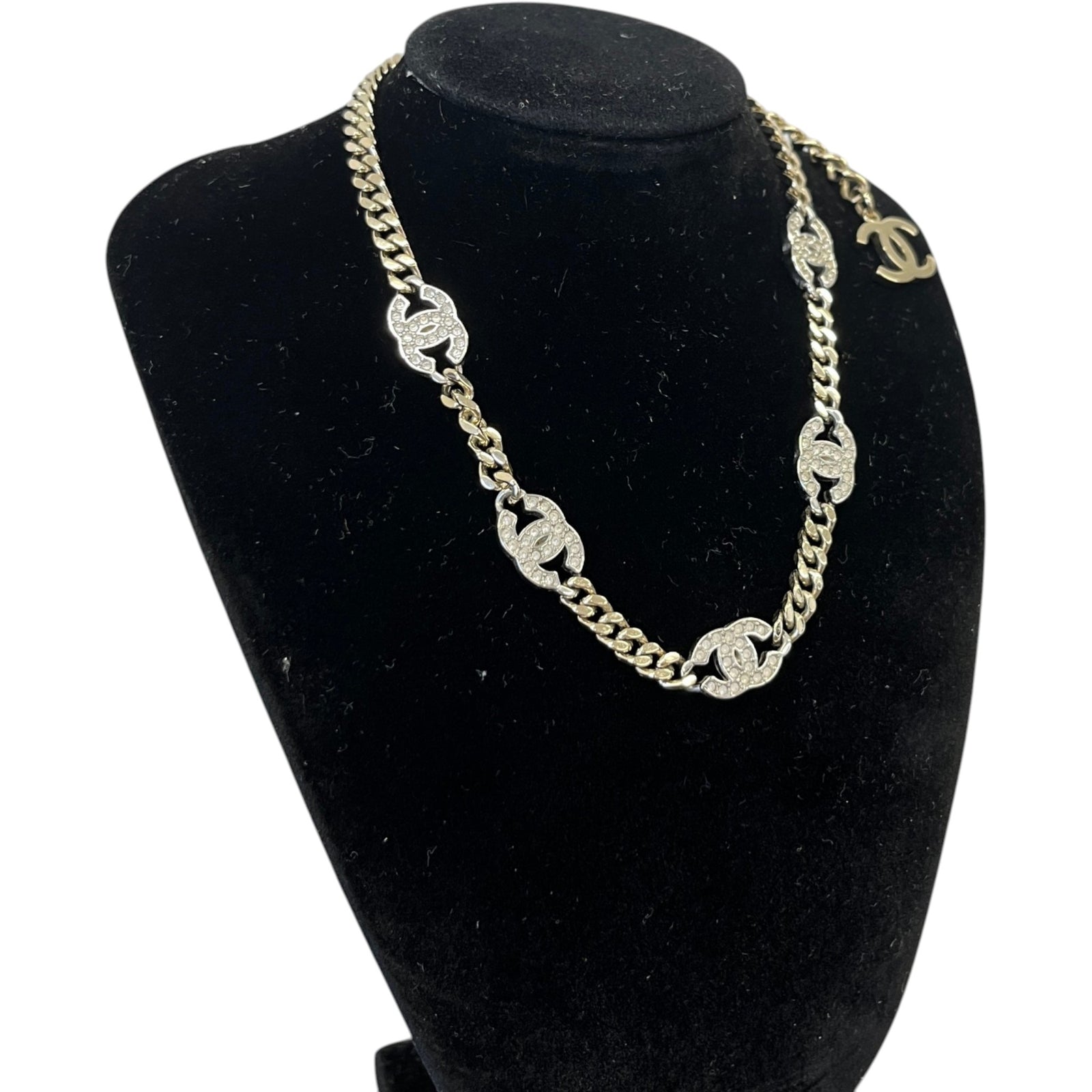 Women's Crystal Cc Choker Necklace Silver - Photo 4