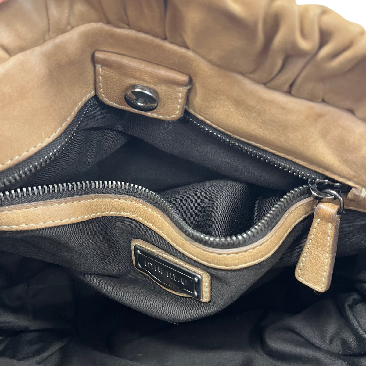 Women's Vitello Lux Gathered Handbag Beige - Photo 12