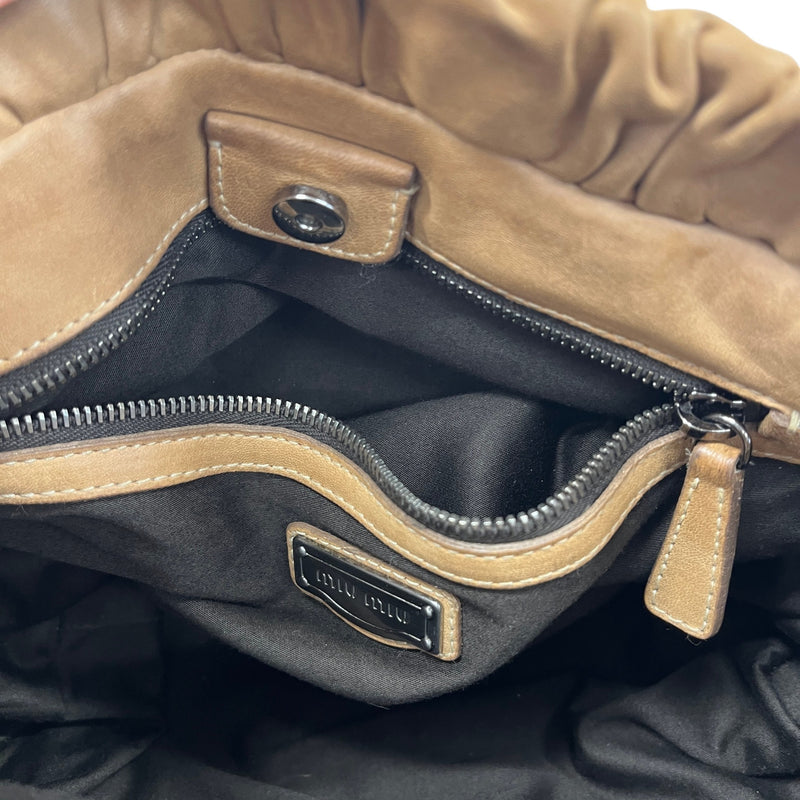 Women's Vitello Lux Gathered Handbag Beige