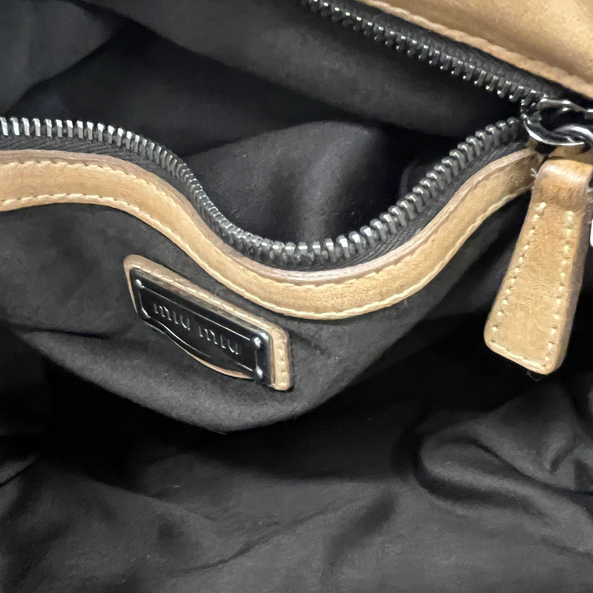 Women's Vitello Lux Gathered Handbag Beige - Photo 11