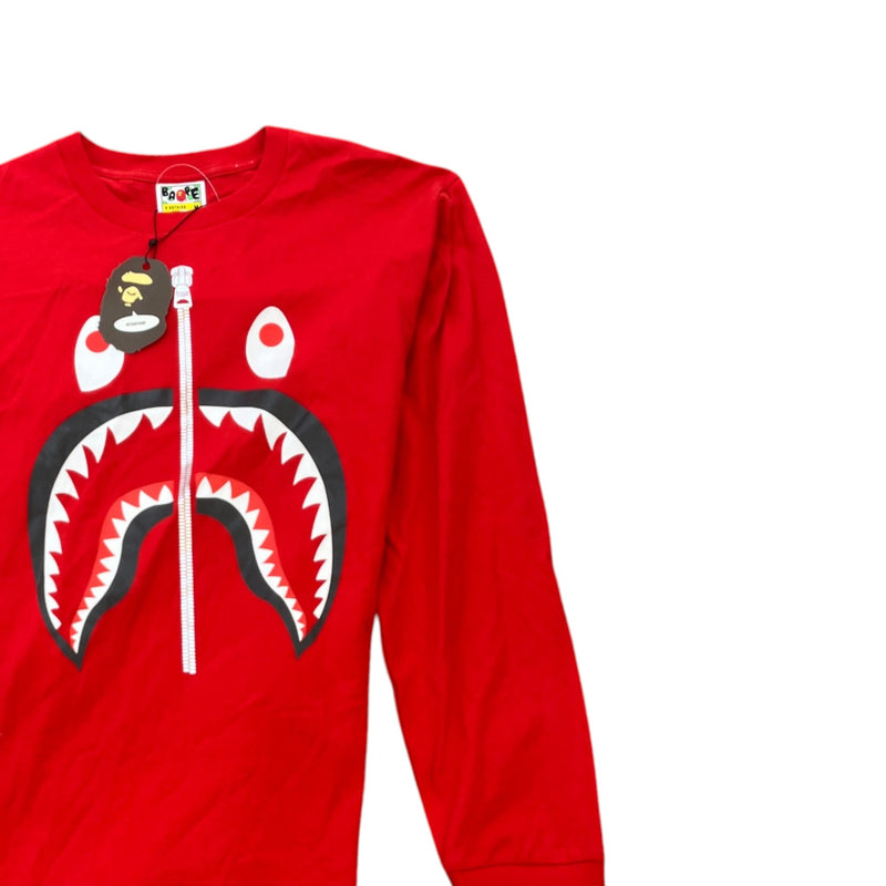 Men's Shark Graphic Long Sleeve T-Shirt Red Size M