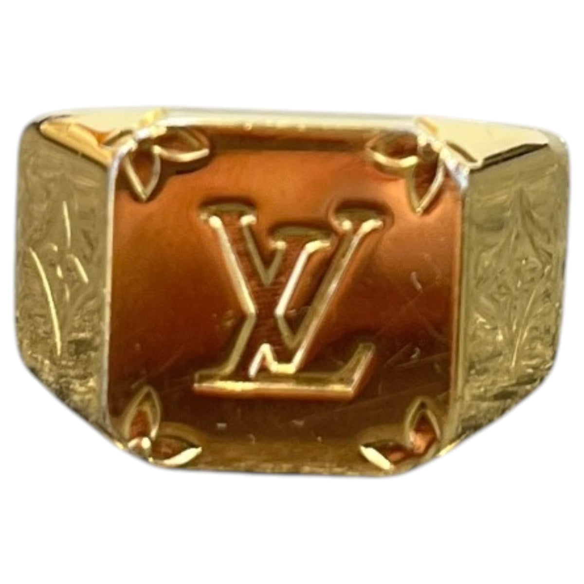 Men's Monogram Signet Ring Gold Size M - Photo 1