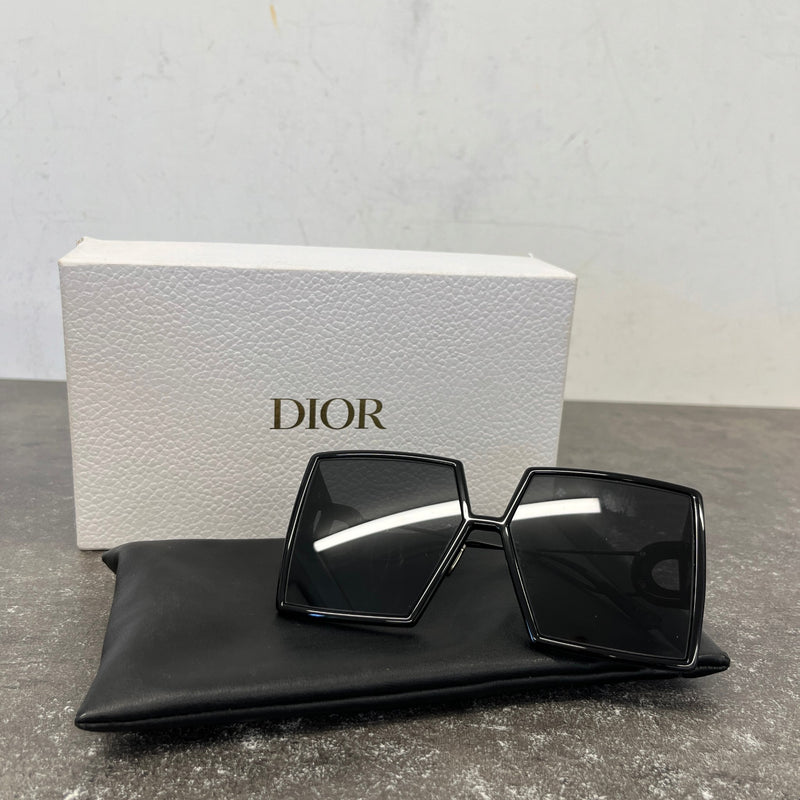 Men's 30 Montaigne SU Sunglasses Black