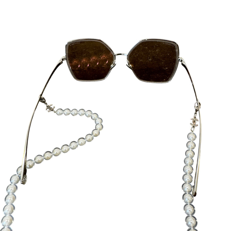 Women's Pearl Chain 4262 Sunglasses Silver