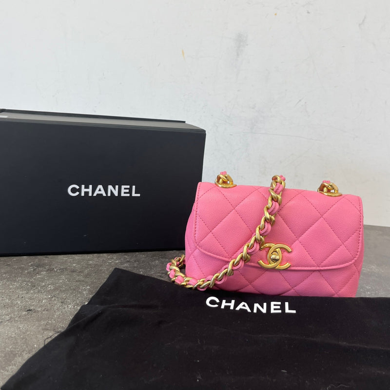 Women's Small Caviar Leather Flap Bag Pink