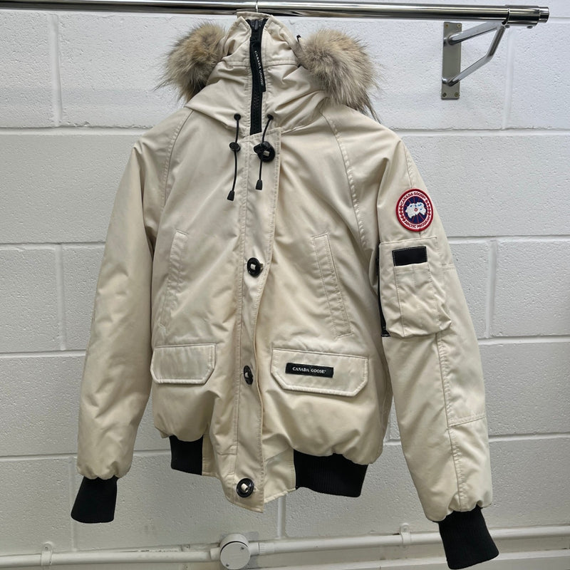 Women's Chilliwack Bomber Down Jacket Beige Size M