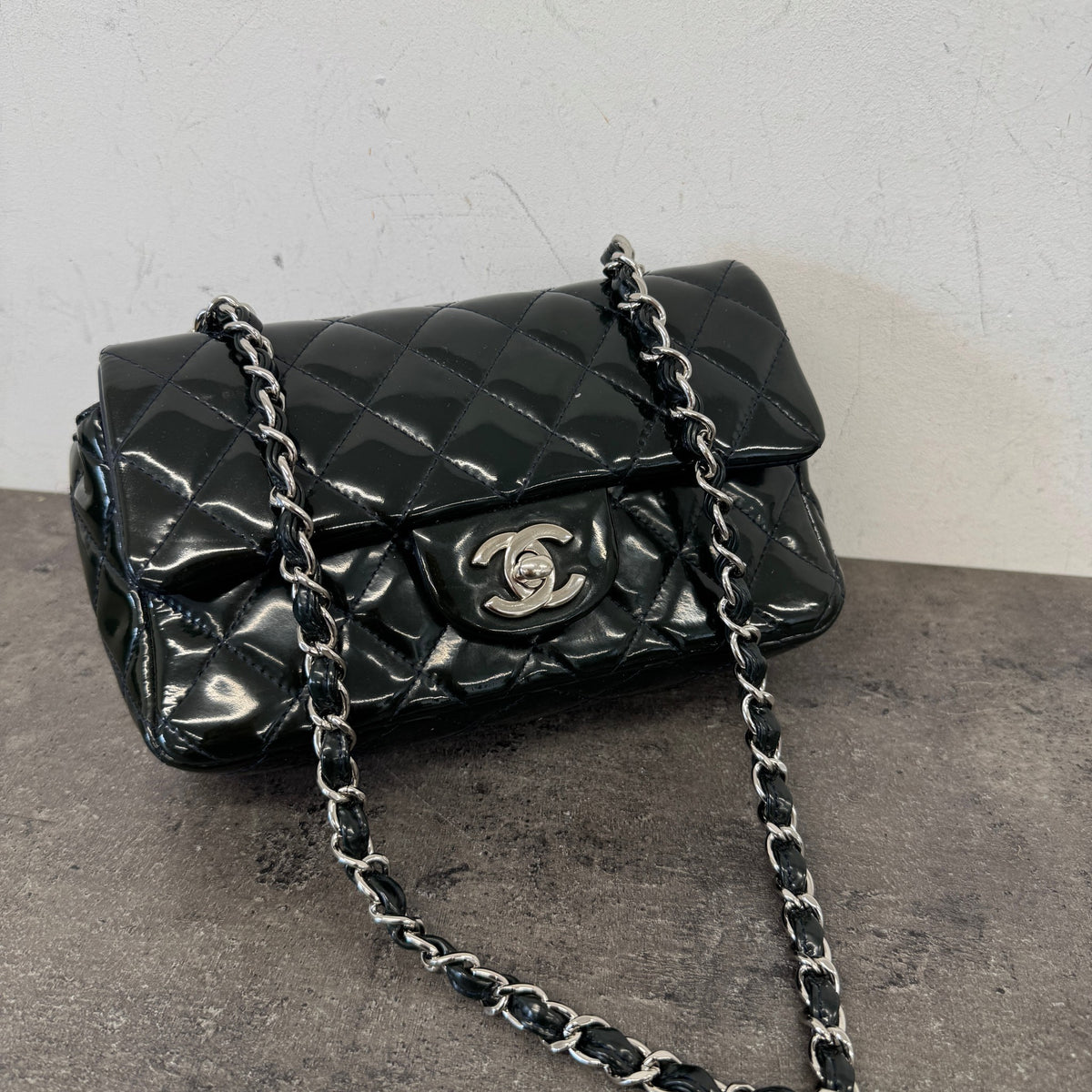 Women's Classic Flap Mini Handbag Green - Photo 8