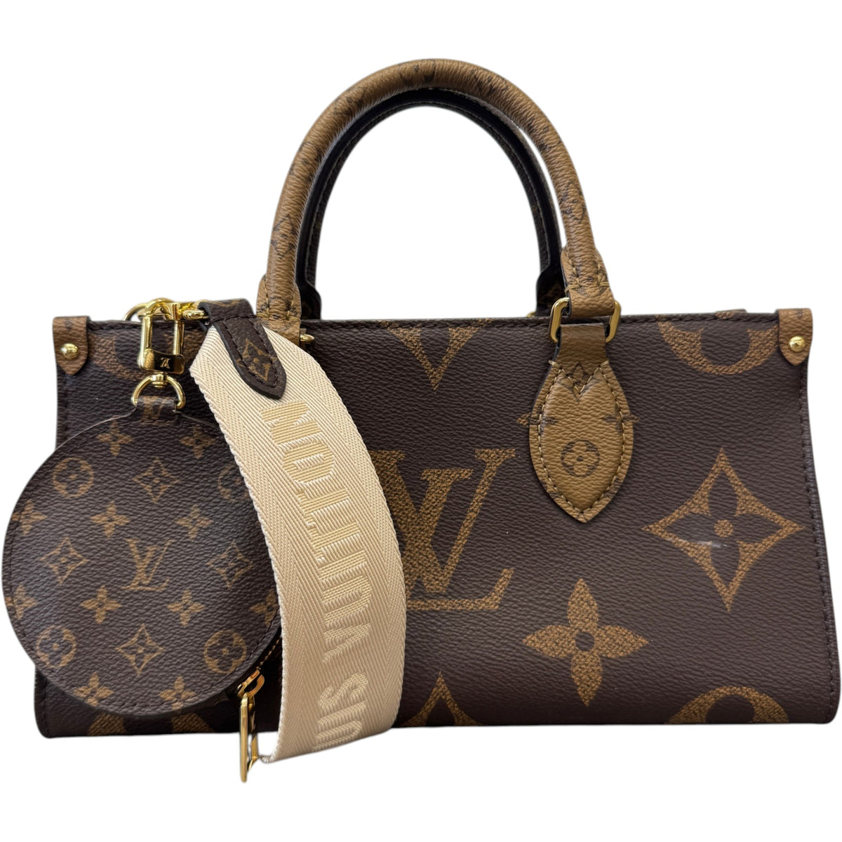 Women's Reverse Monogram On The Go East West Handbag Brown - Photo 1