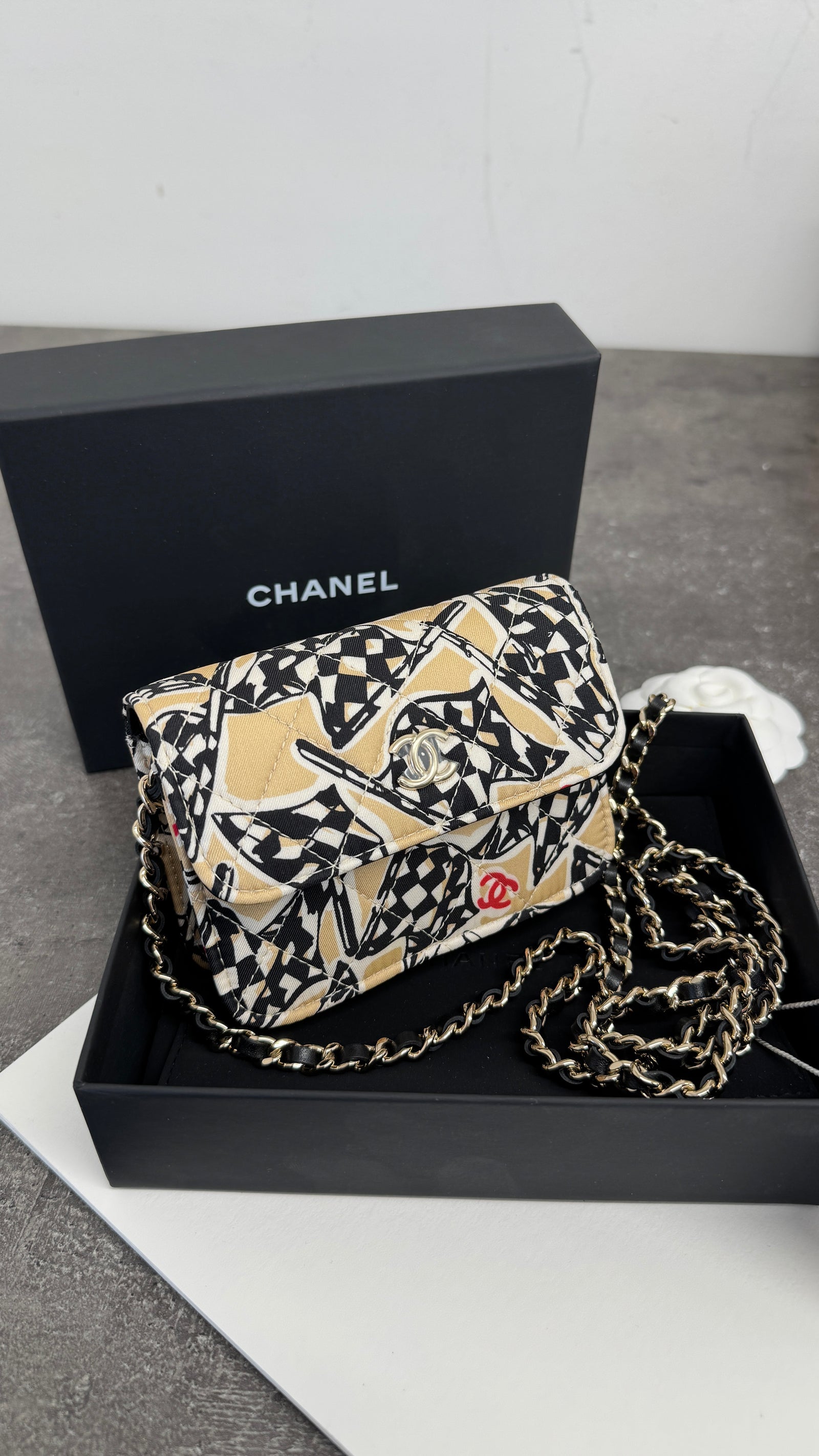 Women's Checkered Flag Printed CC Crossbody Bag Beige - Photo 15