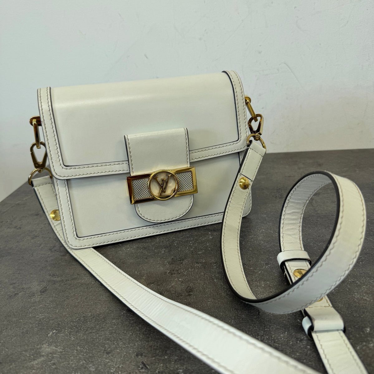 Women's Dauphine Crossbody Bag White - Photo 11