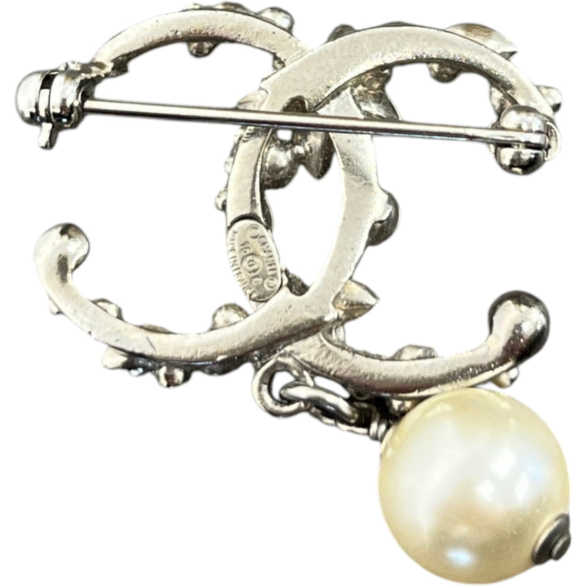 Women's Interlocking CC Brooch Brooch Silver - Photo 4