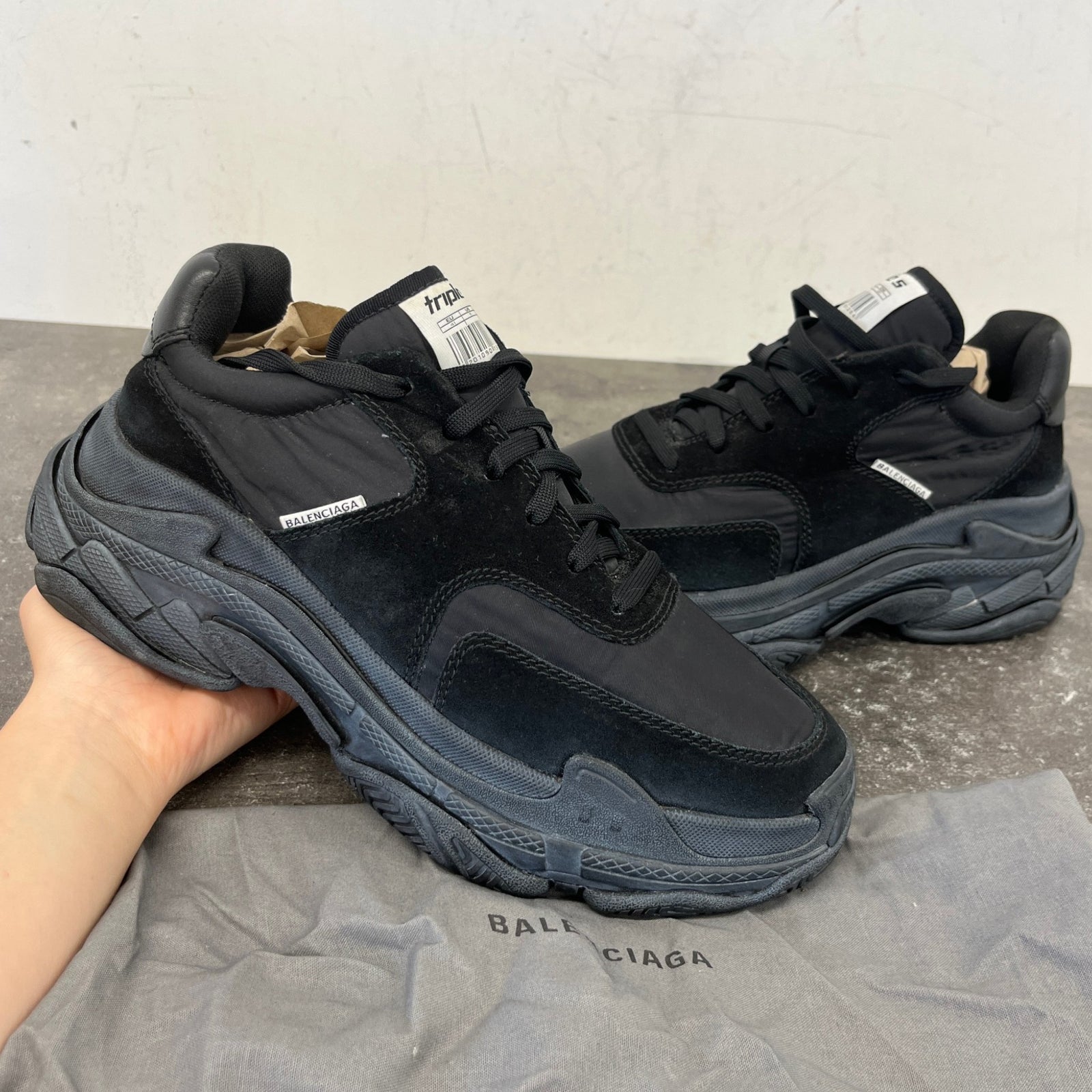 Men's Triple S Low Trainers Black Size EU 42 / UK 8 - Photo 12