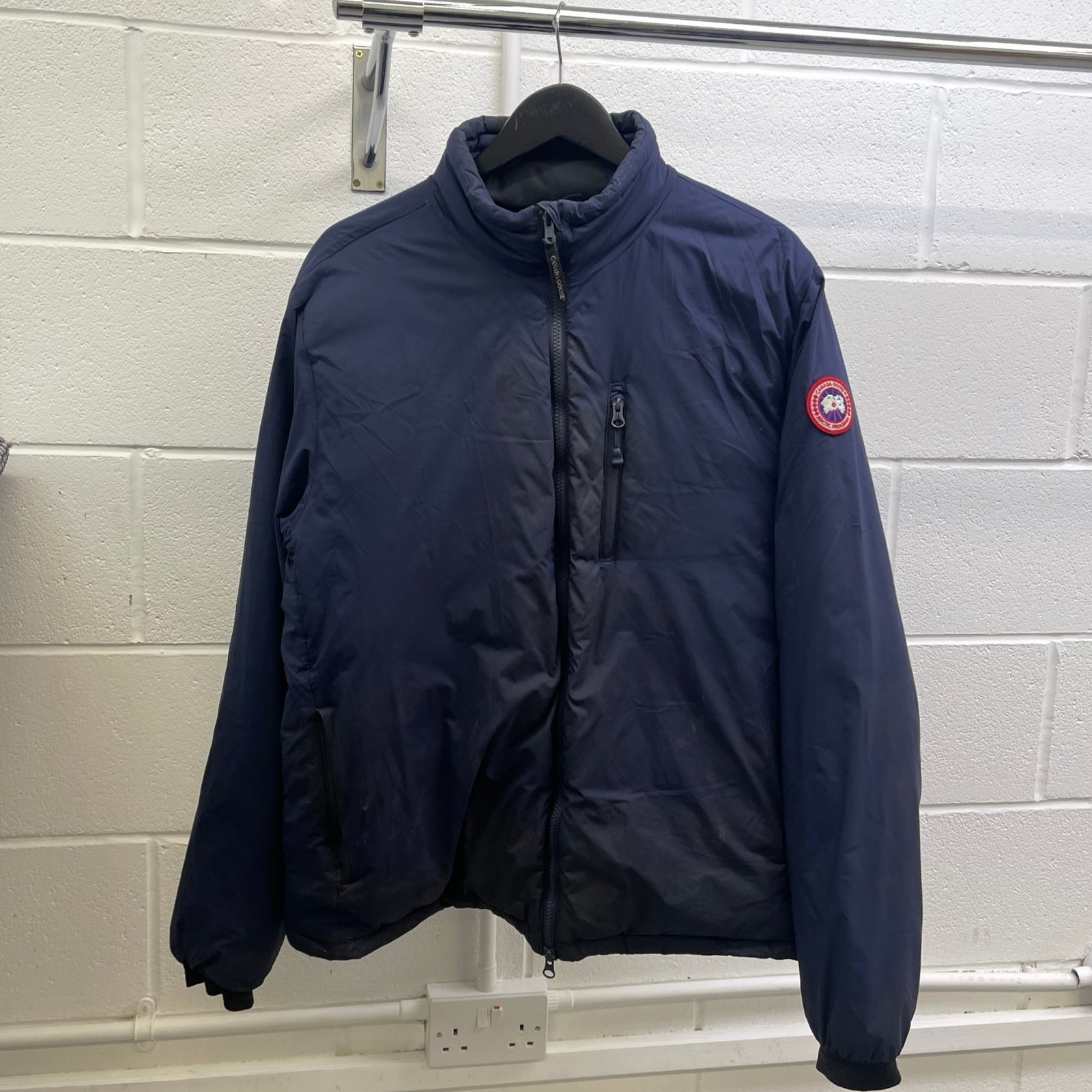 Men's Lodge Down Jacket Navy Size XL - Photo 9