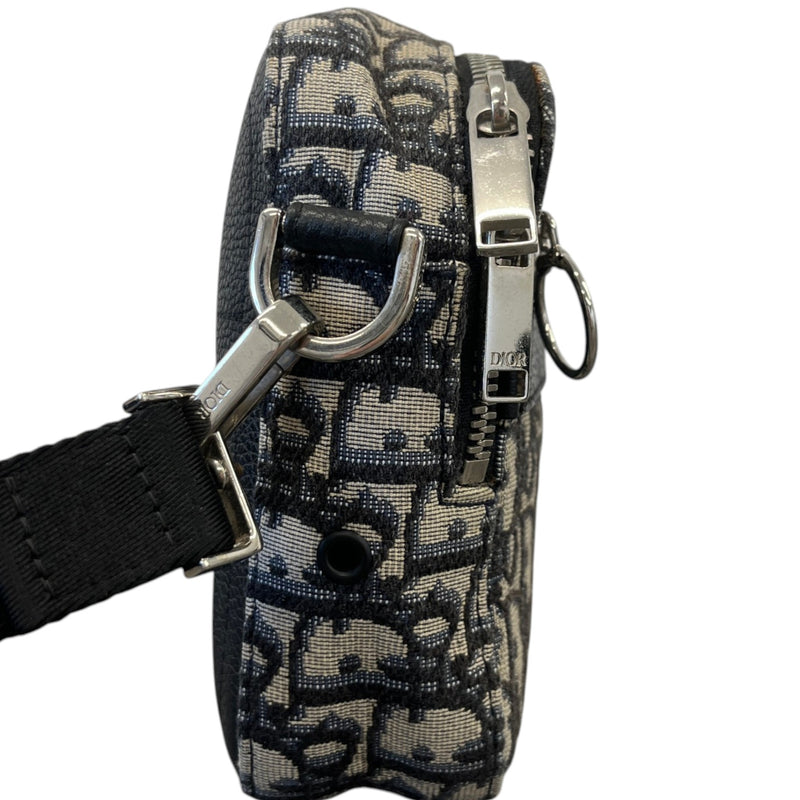 Men's Oblique Safari Messenger Bag Navy