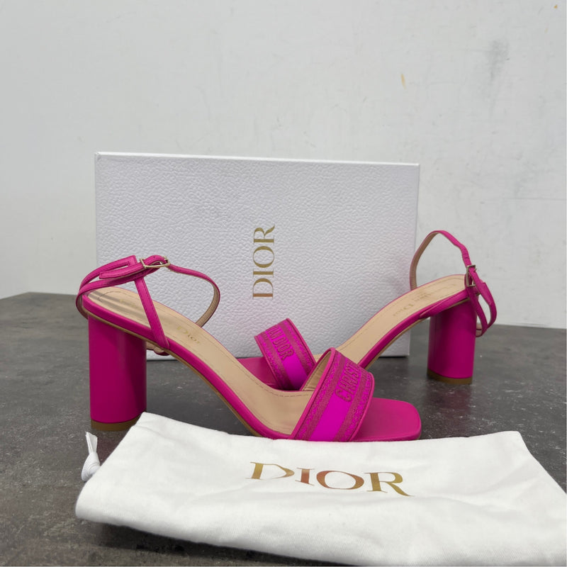 Women's Embroidered Logo Heels Pink Size EU 38.5 / UK 5.5