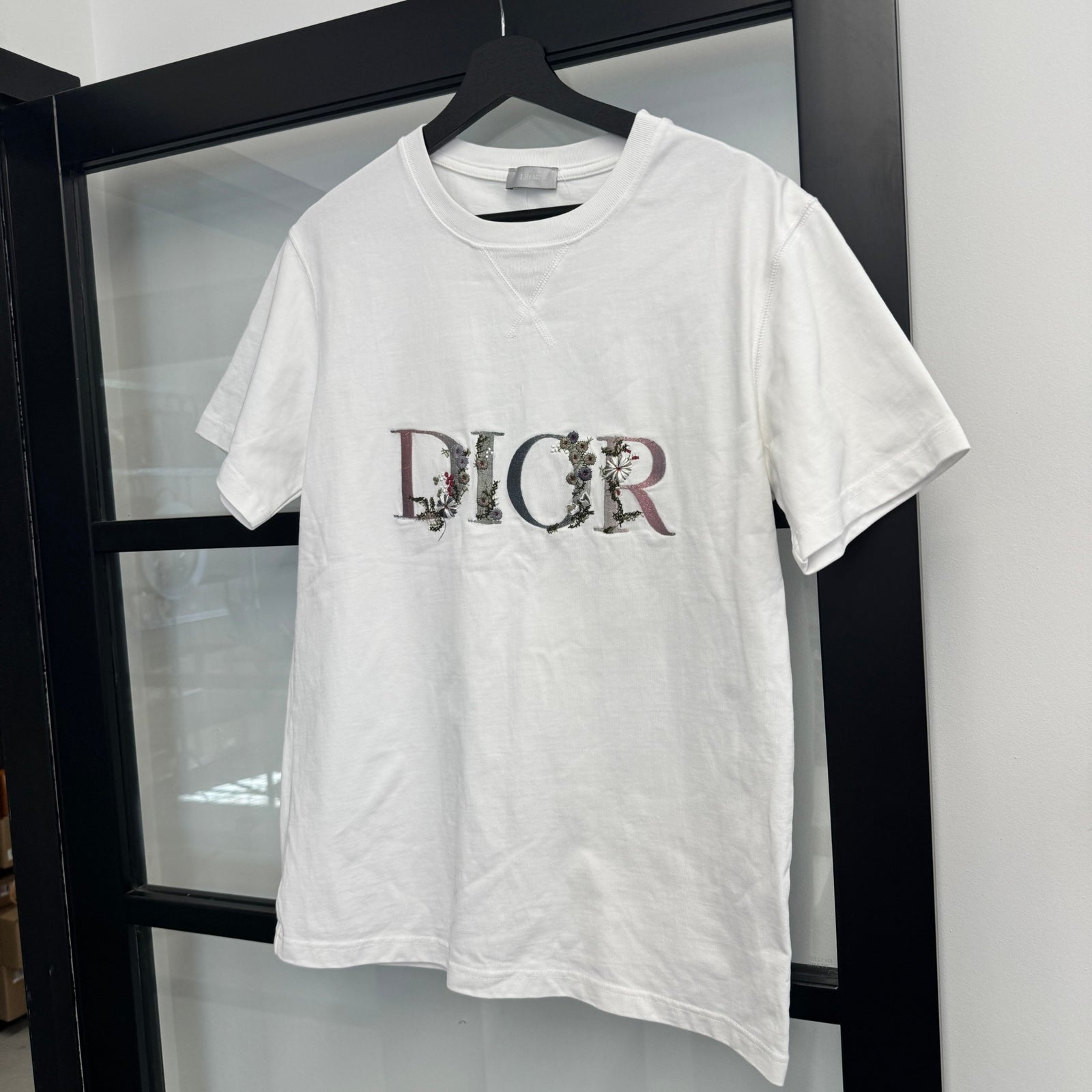 Men's Flowers Embroidered T-Shirt White Size S - Photo 7