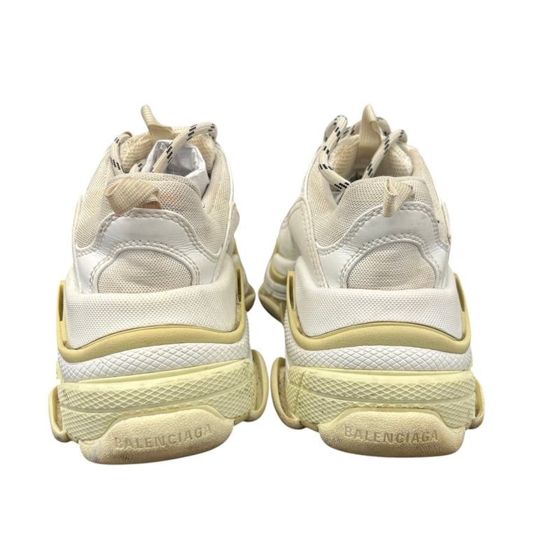Women's Triple S Low Trainers White Size EU 36 / UK 3