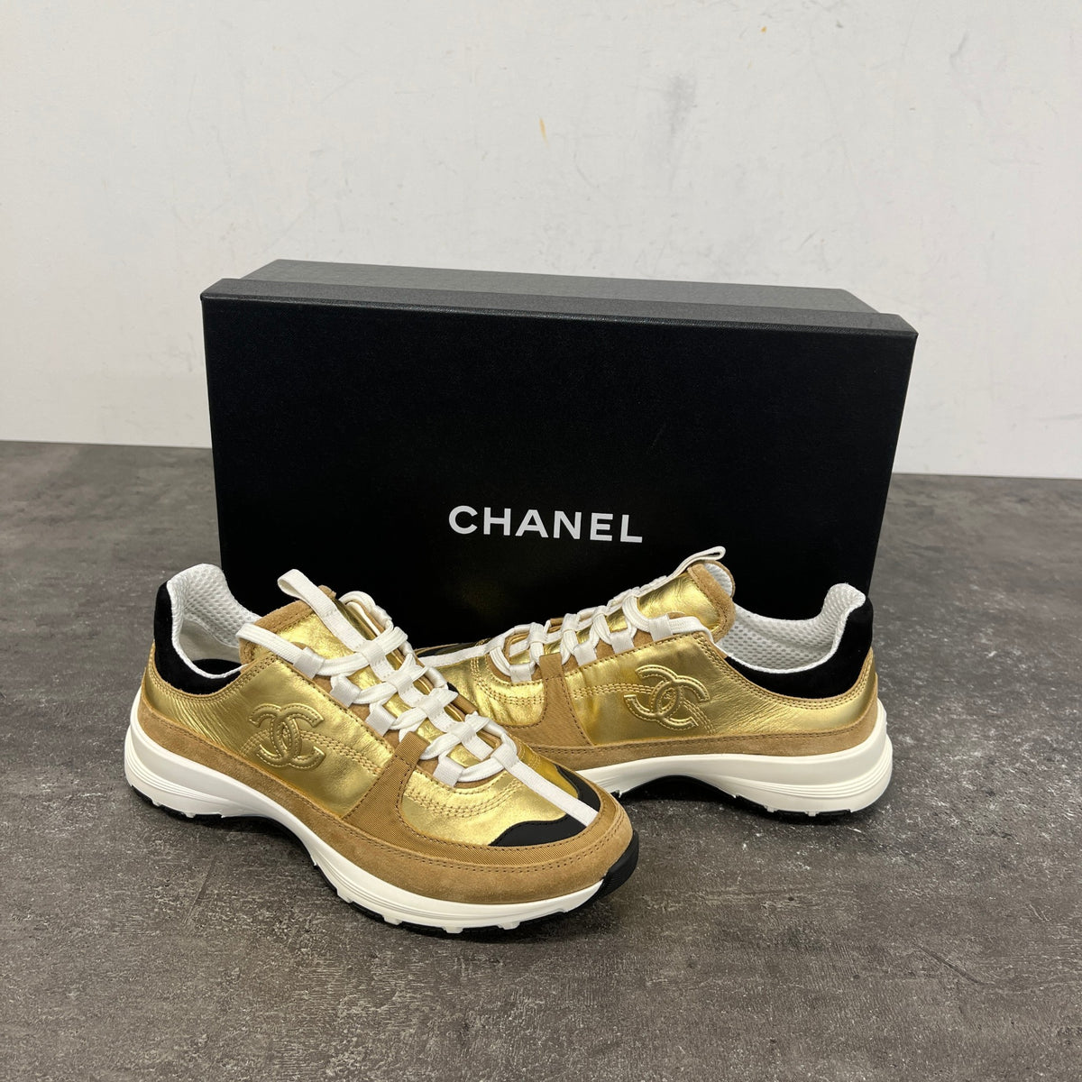 Women's CC Runner Low Trainers Gold Size UK 3 / EU 36 - Photo 10