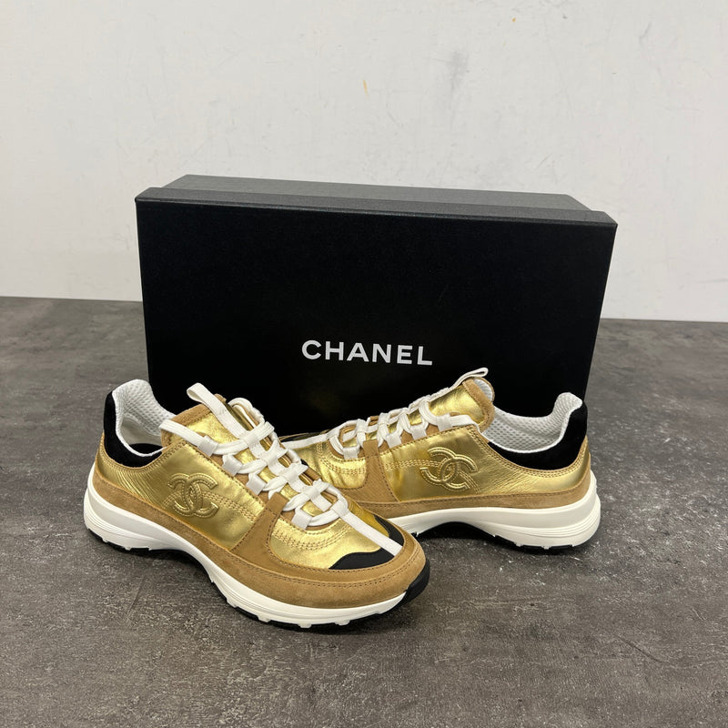 Women's CC Runner Low Trainers Gold Size UK 3 / EU 36
