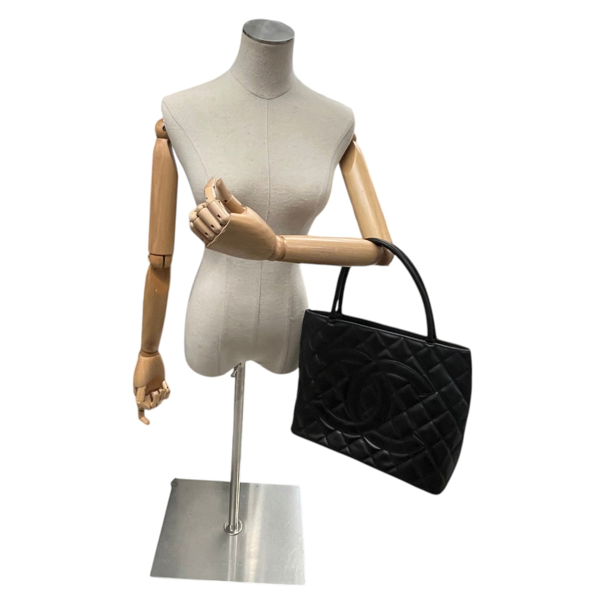 Women's Vintage CC Lambskin Medallion Tote Handbag Black - Photo 2