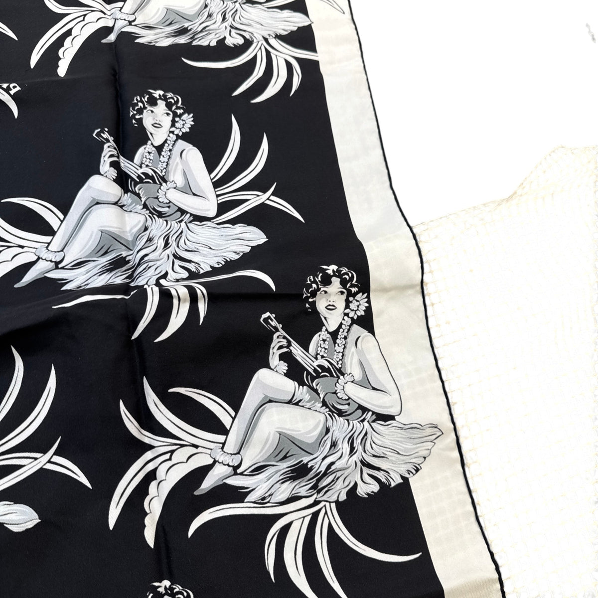 Women's Hawaiian Floral Scarf Black - Photo 7